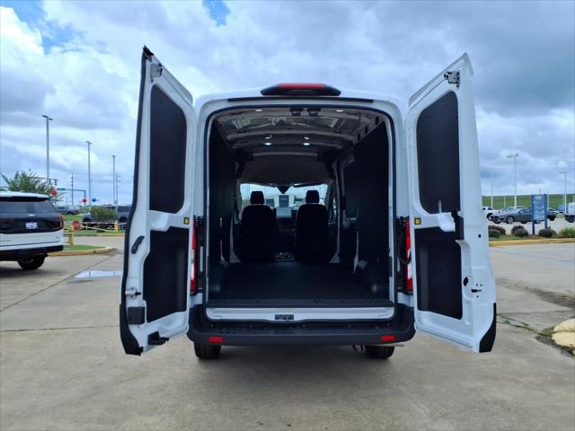 2026 Ford Transit Cargo Van MR CARGO RWD
