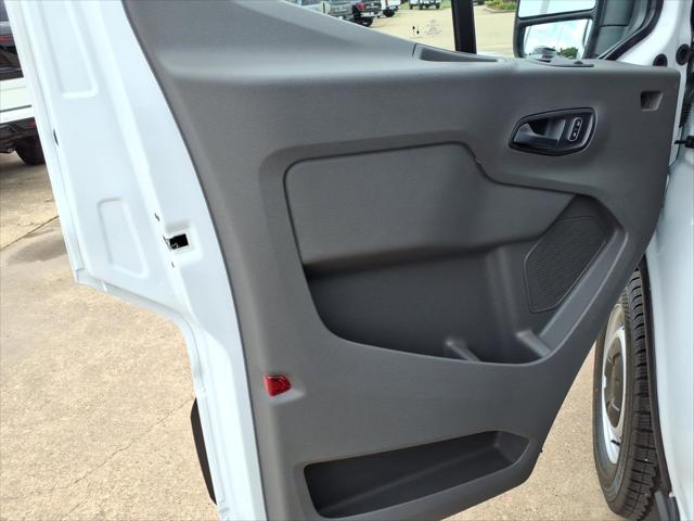 2026 Ford Transit Cargo Van MR CARGO RWD
