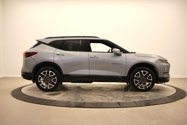 2025 Chevrolet Blazer AWD RS