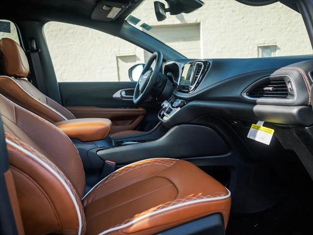 2026 Chrysler Pacifica Pinnacle AWD