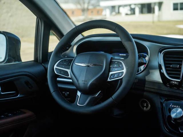2026 Chrysler Pacifica Pinnacle AWD