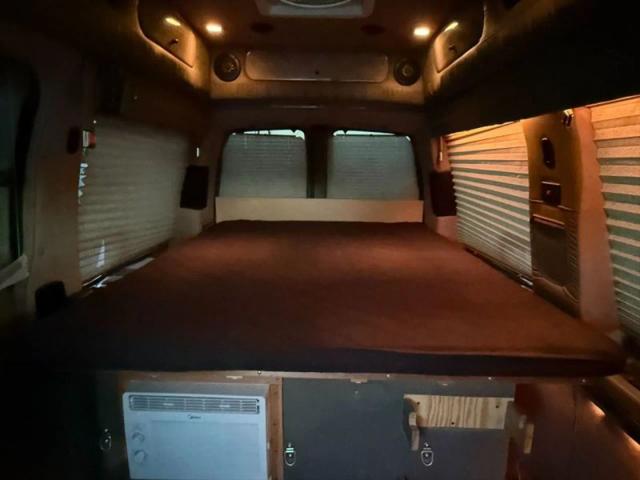 2002 GMC Savana Standard