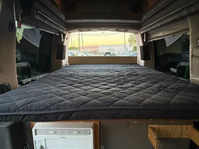 2002 GMC Savana Standard