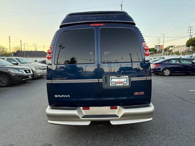 2002 GMC Savana Standard