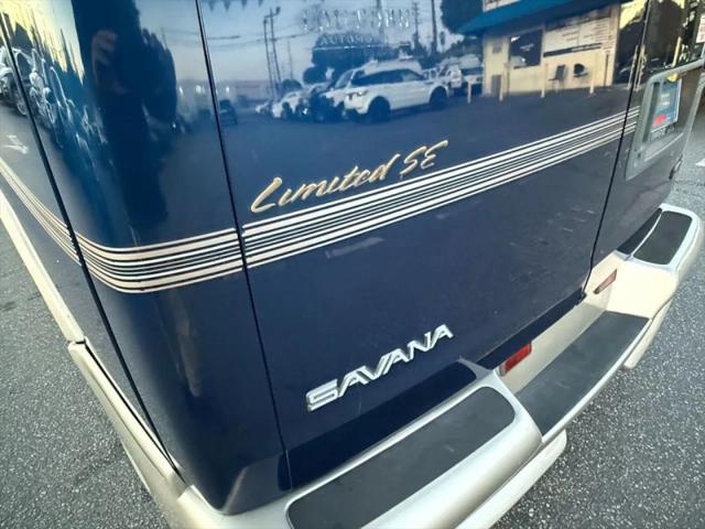 2002 GMC Savana Standard