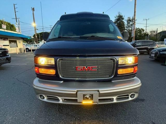 2002 GMC Savana Standard