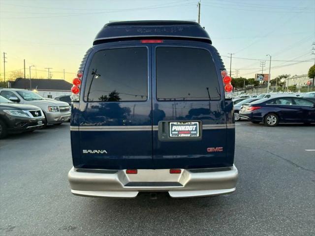 2002 GMC Savana Standard
