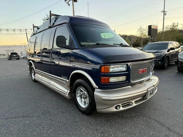 2002 GMC Savana Standard