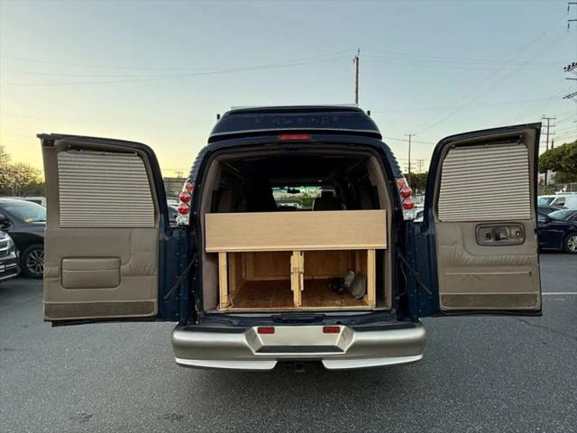 2002 GMC Savana Standard