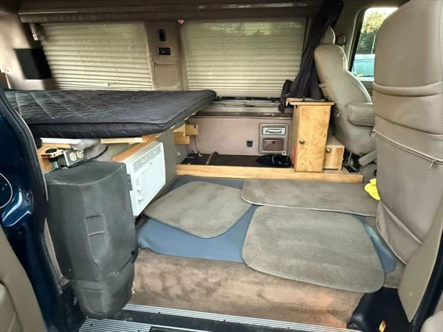 2002 GMC Savana Standard