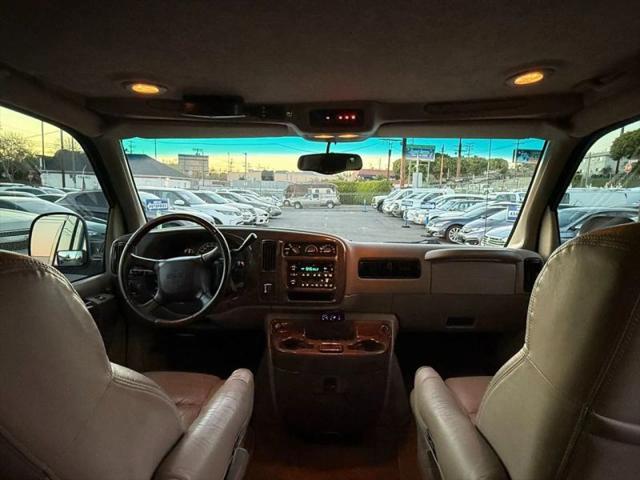 2002 GMC Savana Standard