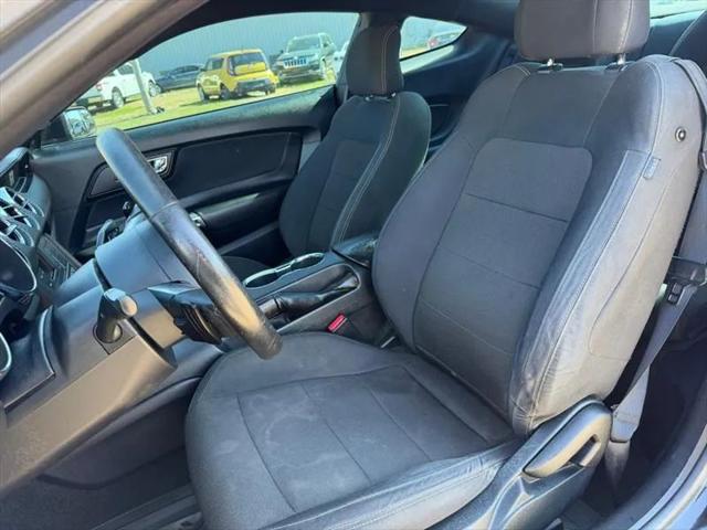 2016 Ford Mustang V6