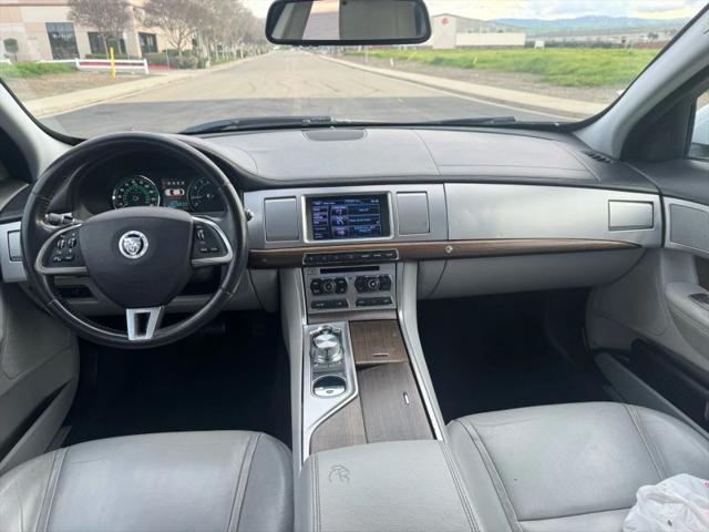 2013 Jaguar XF I4 T