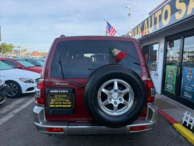 2001 Mitsubishi Montero Limited