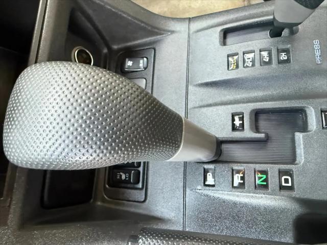 2001 Mitsubishi Montero Limited