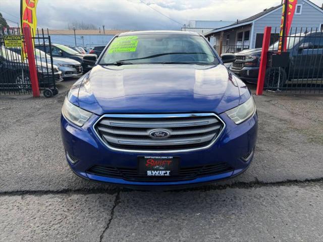 2014 Ford Taurus SE