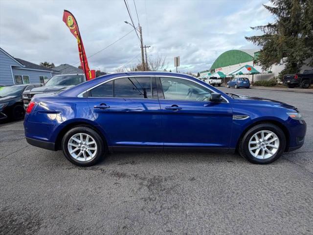 2014 Ford Taurus SE