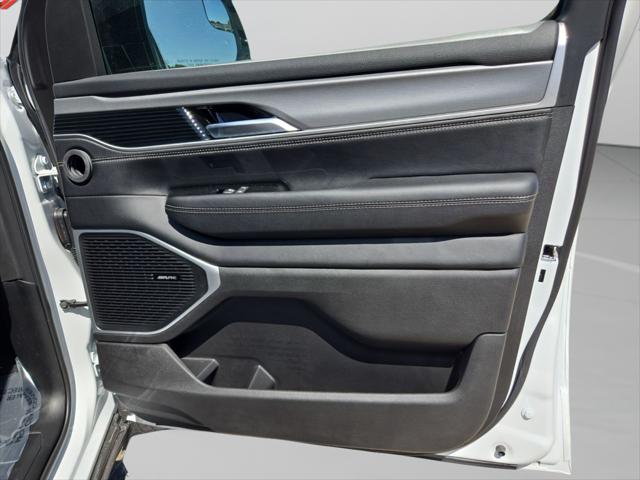 2026 Jeep Grand Wagoneer L 4x4