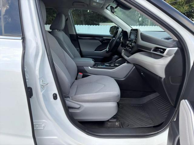 2022 Toyota Highlander L