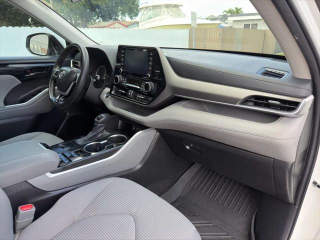 2022 Toyota Highlander L