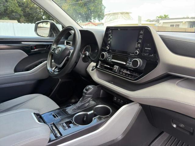 2022 Toyota Highlander L