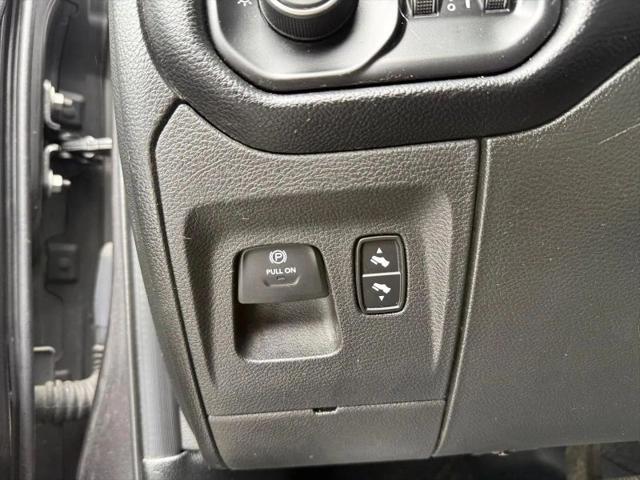 2019 Ram 1500 Big Horn/Lone Star Crew Cab 4x4 5'7" Box