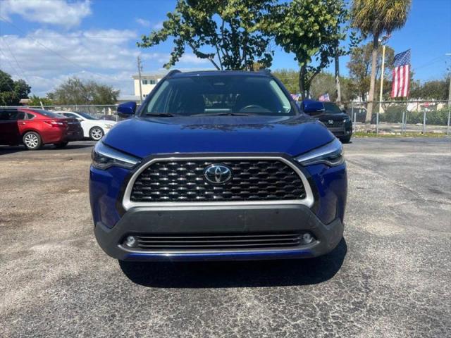 2024 Toyota Corolla Cross XLE