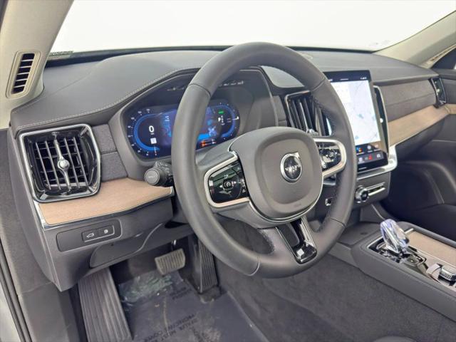 2025 Volvo XC90 Plug-In Hybrid T8 Plus 7-Seater