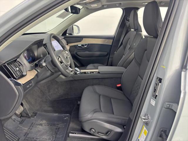 2025 Volvo XC90 Plug-In Hybrid T8 Plus 7-Seater