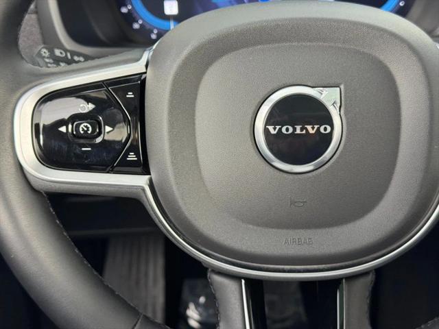 2025 Volvo XC90 Plug-In Hybrid T8 Plus 7-Seater