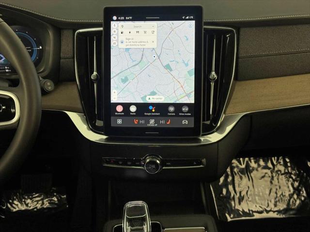 2025 Volvo XC90 Plug-In Hybrid T8 Plus 7-Seater