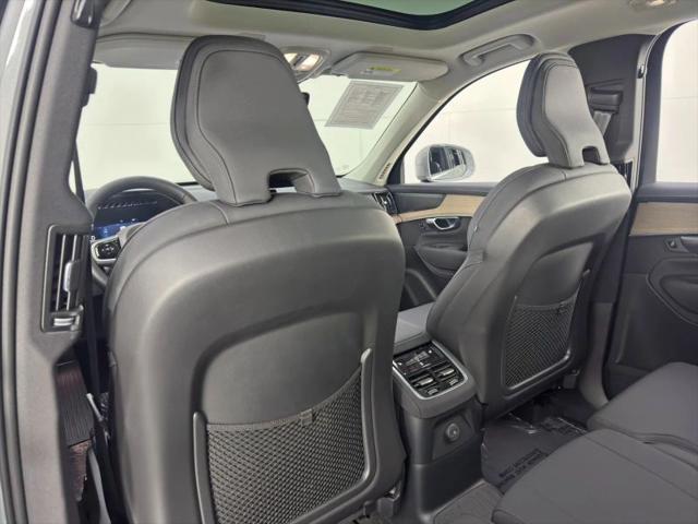 2025 Volvo XC90 Plug-In Hybrid T8 Plus 7-Seater