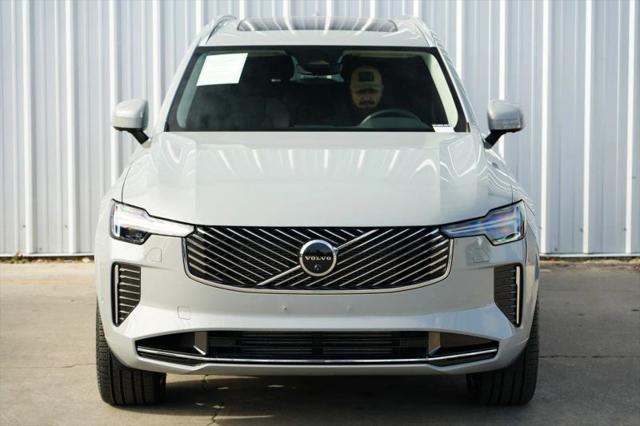 2025 Volvo XC90 Plug-In Hybrid T8 Plus 7-Seater