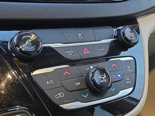 2017 Chrysler Pacifica Hybrid Touring Plus