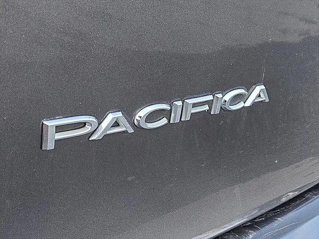 2017 Chrysler Pacifica Hybrid Touring Plus