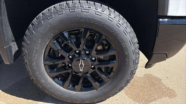 2026 Chevrolet Silverado 2500HD Crew Cab, Standard Bed, LTZ, 4WD