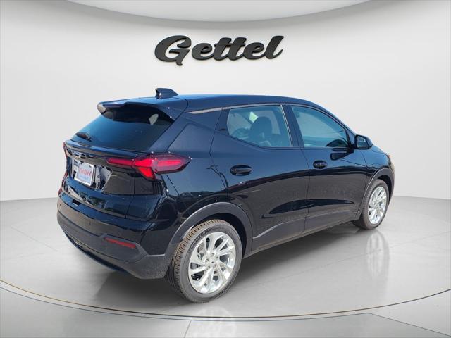 2027 Chevrolet Bolt LT FWD
