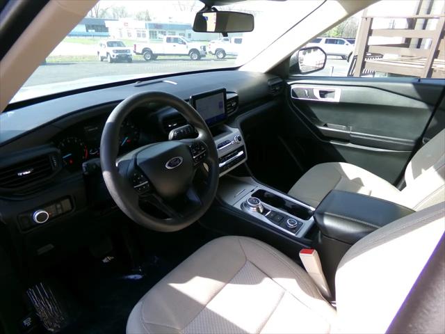 2023 Ford Explorer Base 4WD