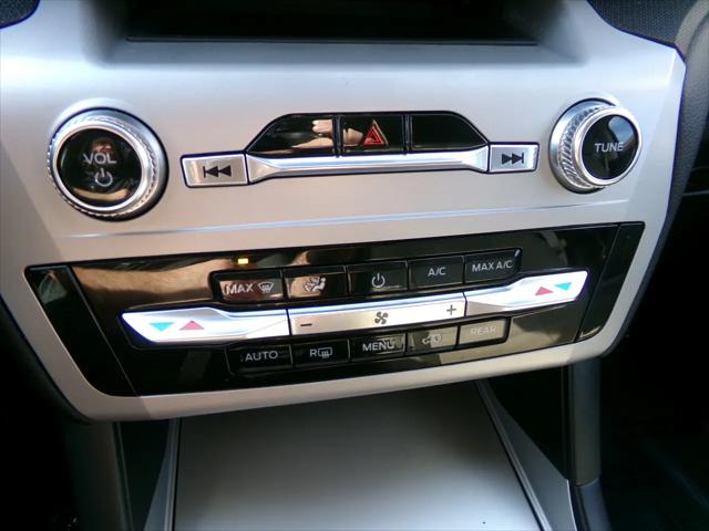 2023 Ford Explorer Base 4WD