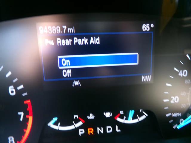 2023 Ford Explorer Base 4WD