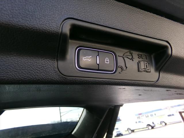 2023 Ford Explorer Base 4WD