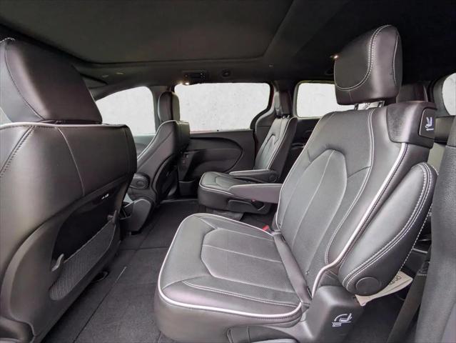 2026 Chrysler Pacifica Limited AWD