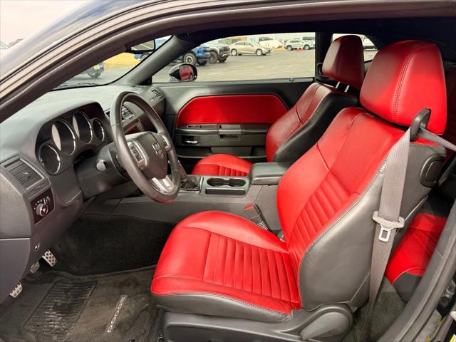 2013 Dodge Challenger R/T Plus