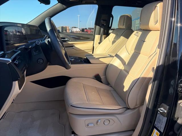 2024 Cadillac Escalade ESV 4WD Premium Luxury