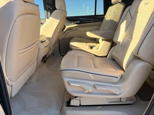 2024 Cadillac Escalade ESV 4WD Premium Luxury