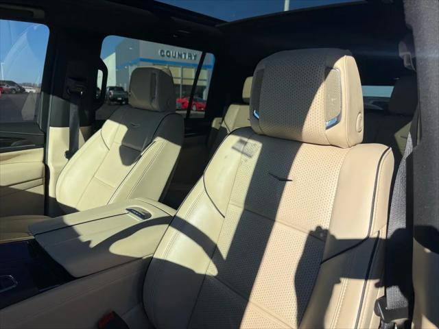 2024 Cadillac Escalade ESV 4WD Premium Luxury