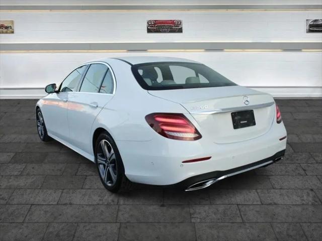 2018 Mercedes-Benz E-CLASS E 300 E 300