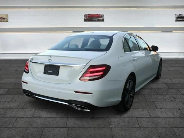 2018 Mercedes-Benz E-CLASS E 300 E 300