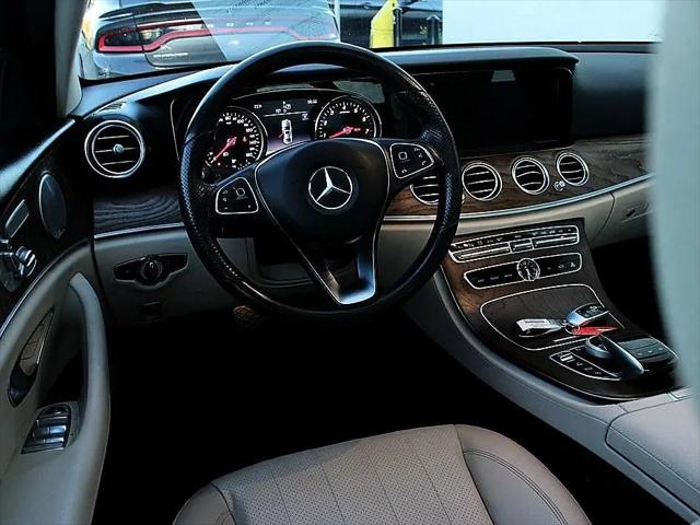 2018 Mercedes-Benz E-CLASS E 300 E 300