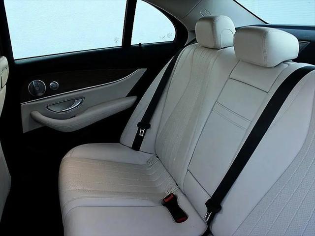 2018 Mercedes-Benz E-CLASS E 300 E 300